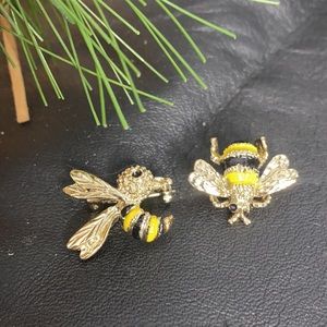 Vintage Gold Tone Bumble Bee Pins /Brooch